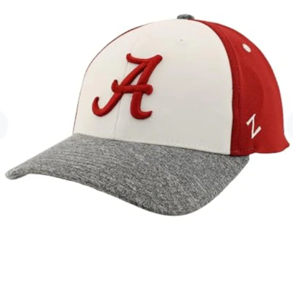NWT Alabama Crimson Tide NCAA Zephyr Fitted Medium Hat Football Sports Red White